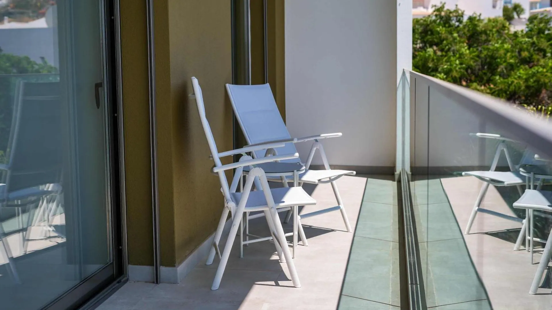 Orada 25 House - Luxurious & Games Room & Privat Pool & Gym Albufeira 0*,  Portugal